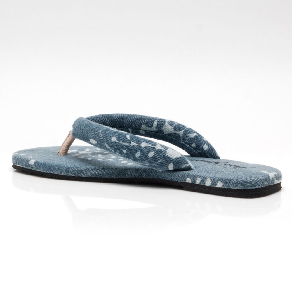 NWOT Free People Blue and White Sandals - Picture 4 of 11